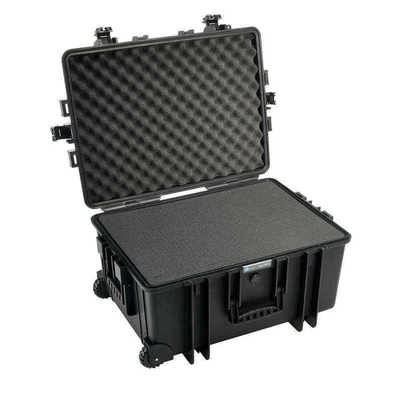 OUTDOOR resväska i svart med skumstoppning 585x410x295 mm Volym: 70,9 L Modell: 6800/B/SI